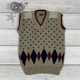 Bézs színű mintás belebújós kisfiú kötött mellény