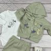 Kutyusos mintájú vilgágoszöld bodys-kardigános kisfiú együttes