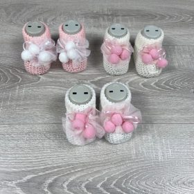 Horgolt babacipő-tüllös pomponos