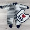 Csíkos baba rugdalózó előkével – „I love Dad” mintával