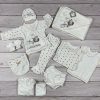 11 részes nyuszis-macis mintájú, bézs csillagos baby szett, babapléddel