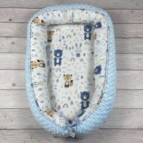 Kék minky babafészek erdei állatkákkal