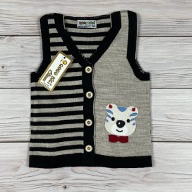 Cuki állatfigurás kisfiú kötött mellény