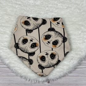 Nyálkendő- pandás